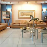 Mondial Hotel 3*