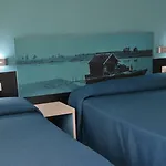 Hotel Mondial 3*