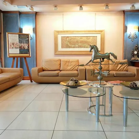 Mondial Hotel 3*