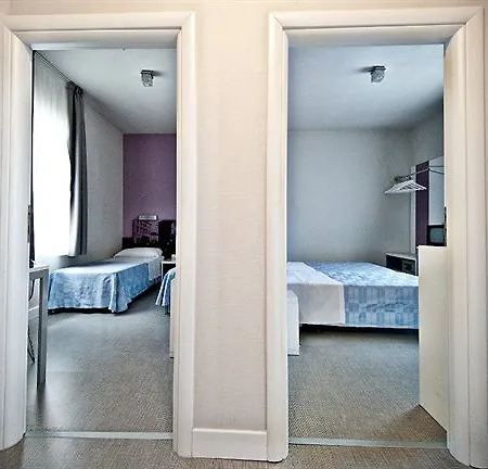 Hotel Mondial 3*