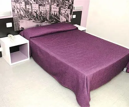 مونديال 3*