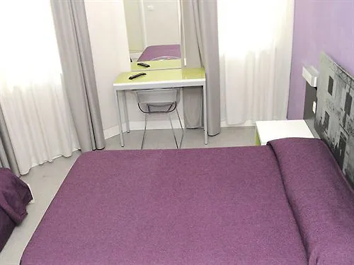 Mondial Hotel 3*
